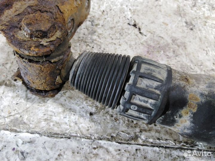 Амортизатор задний правый