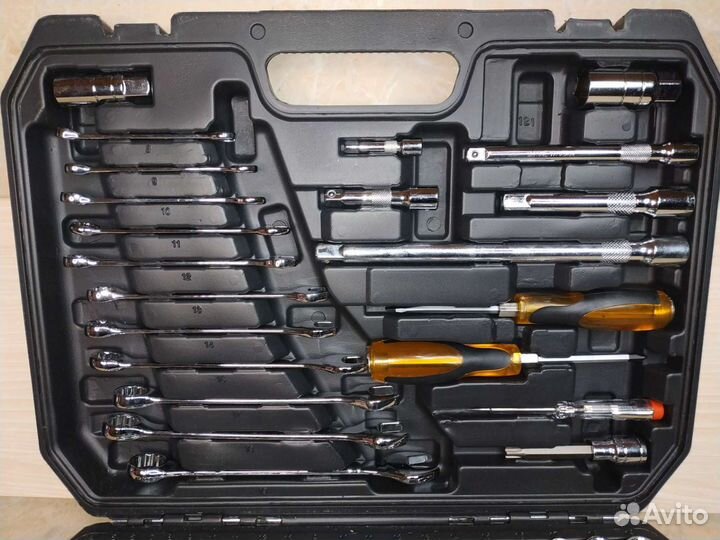 Набор инструментов 121 предмет