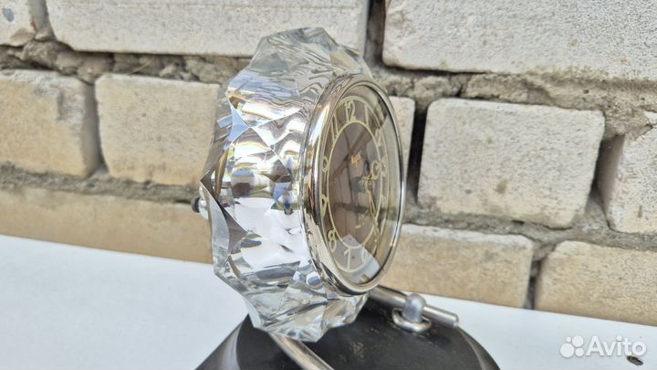 Часы Маяк в хрустале СССР механические на ходу