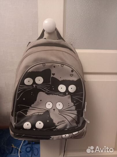 Рюкзак школьный