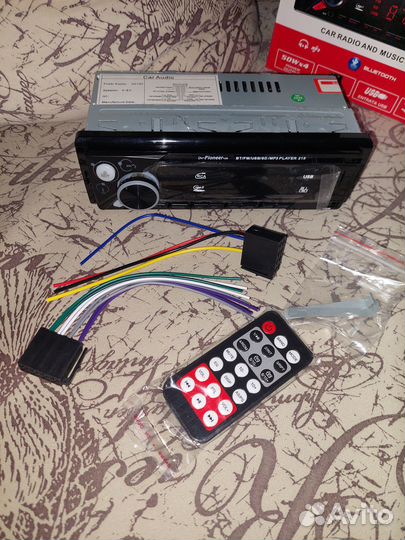 Автомагнитола новая с блютуз,usb,aux