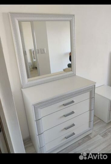 Богемия 4х дверная