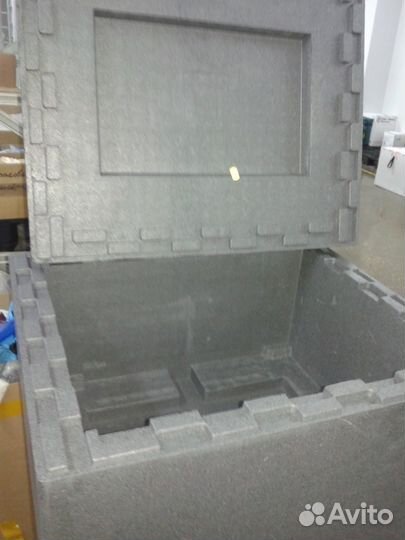 Термоконтейнер. Объем 62 литра