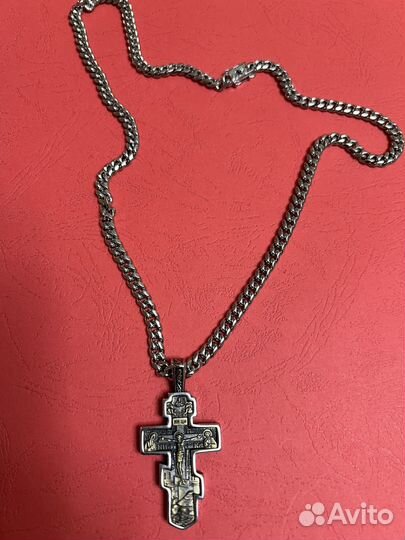 Цепи и кресты