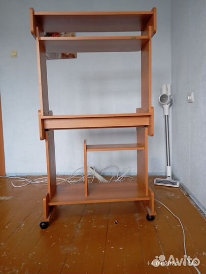 Комьютерный стол