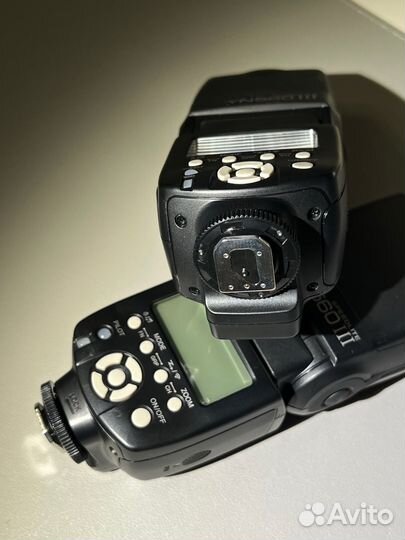 Вспышка yongnuo 560 iii