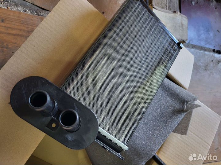 Радиатор печки swag