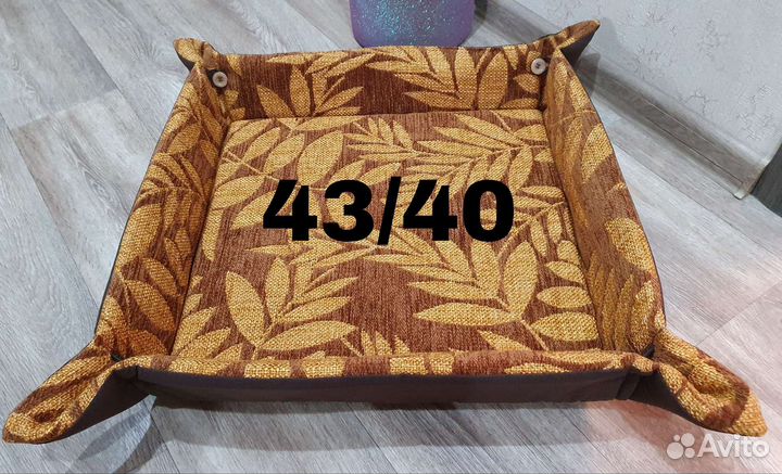 Лежанка для кошек и собак