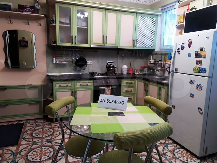 2-к. квартира, 60 м², 2/3 эт.