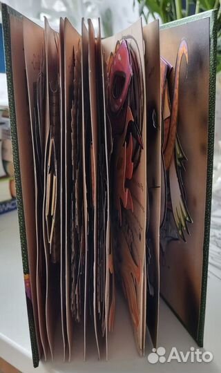 Pop-art книга Robert Sabuda Tha dragon