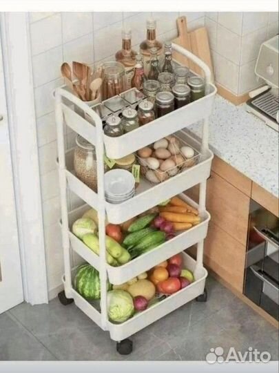 Этажерка для ванной или кухни на колесиках