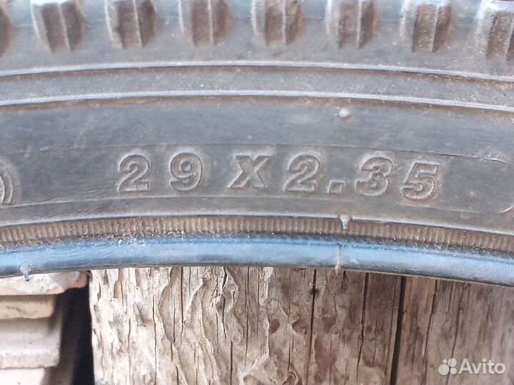 Продаю покрышки и ласты