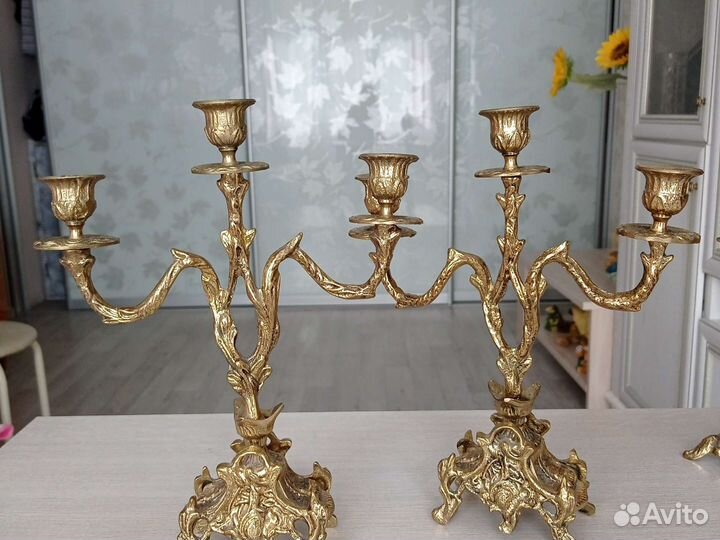 Часы каминные бронза, подсвечники