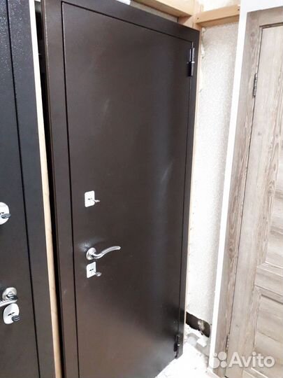 Дверь входная с Терморазрывом Морозостойкая Гарант