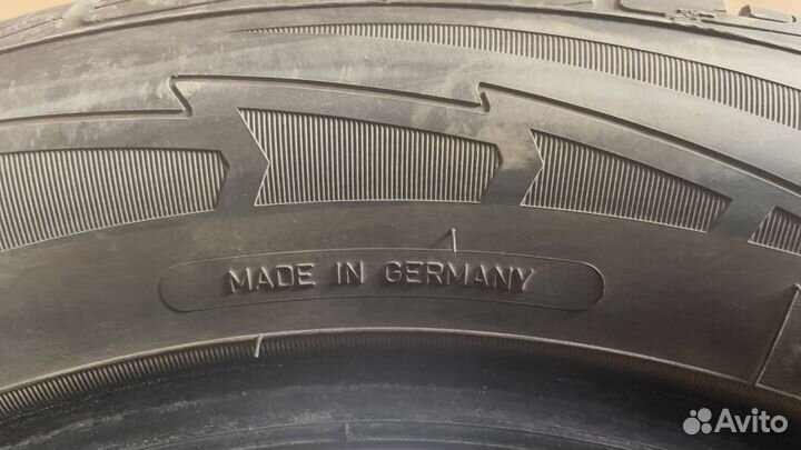 Goodyear UltraGrip Performance 235/55 R17 103V