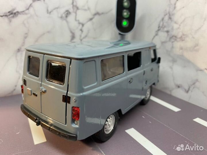 Игрушка УАЗ Буханка Серая