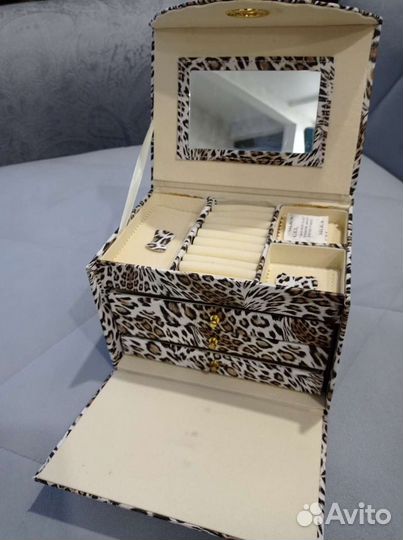 Шкатулка новая