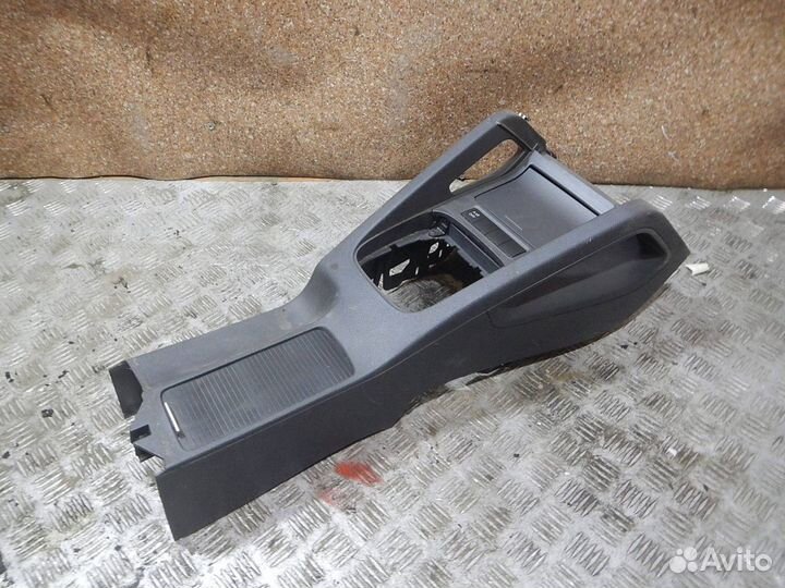 Консоль, Volkswagen (Фольксваген) -jetta (06-11)