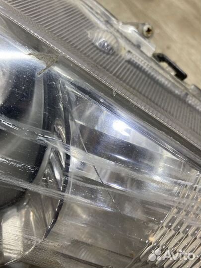 Фара правая Mitsubishi Lancer