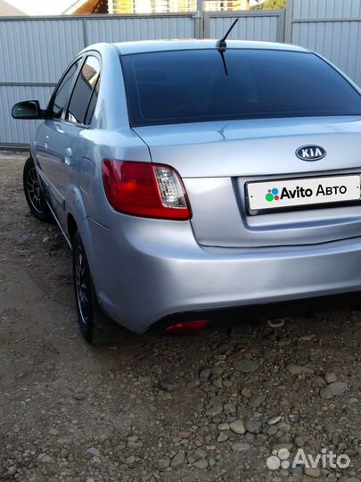 Kia Rio 1.4 AT, 2010, 230 000 км