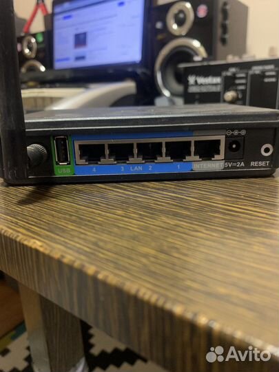 Вай фай роутер d-link dir320 и комутатор 1008a