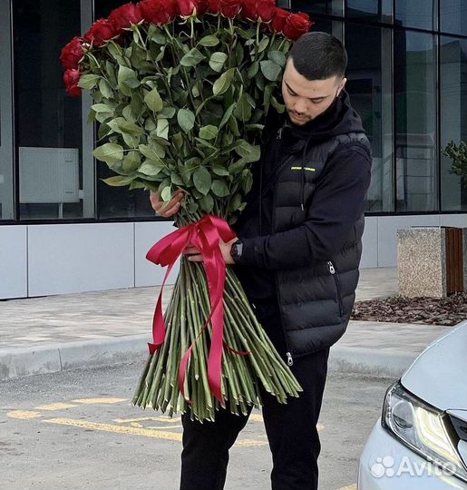Красные розы длинные