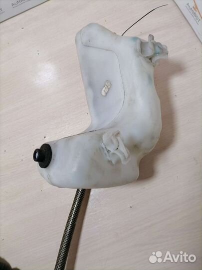 Бачок омывателя Mercedes W211