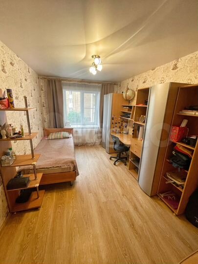 2-к. квартира, 57 м², 2/9 эт.