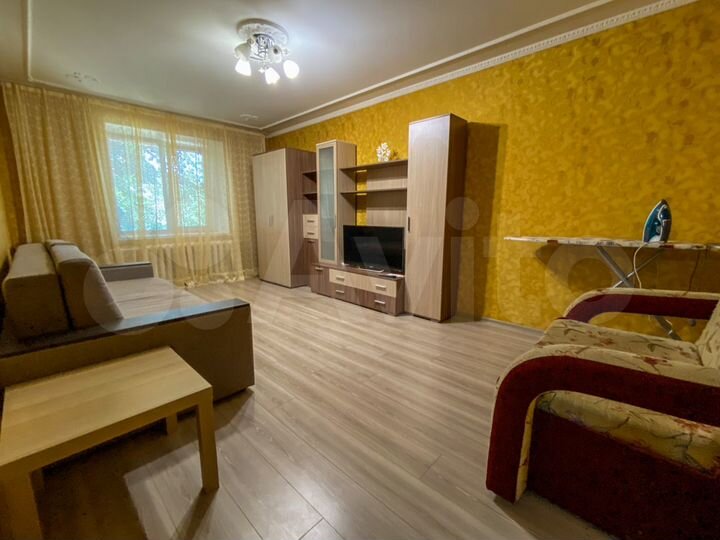 2-к. квартира, 62 м², 1/10 эт.