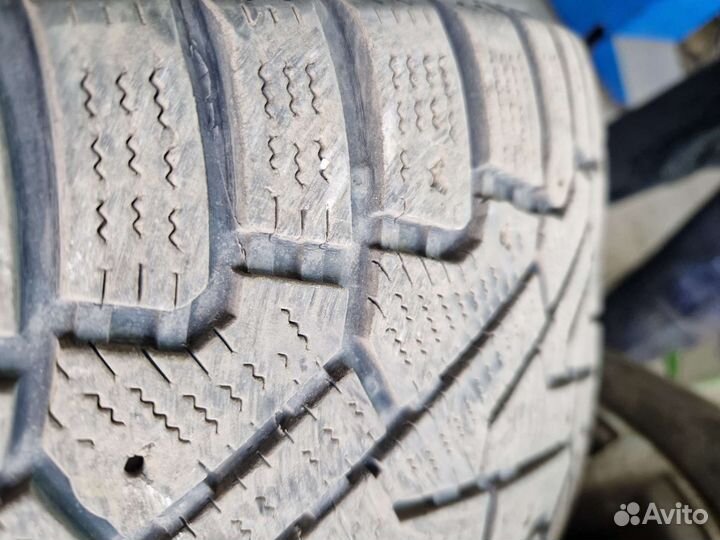 Pirelli Ice Zero 235/50 R18