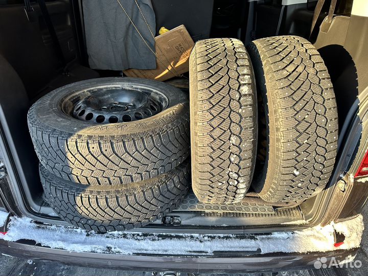 Колеса в сборе R16 зимние VW