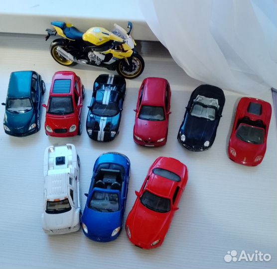 Игрушечные машинки