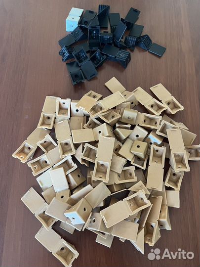 Угол мебельный пластиковый