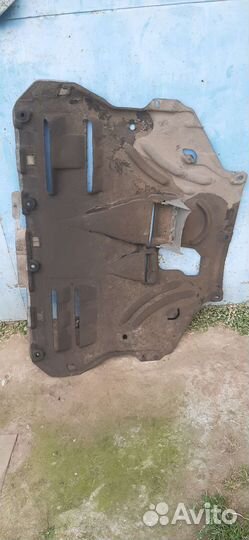 Защита двигателя (пыльник) ford kuga 2