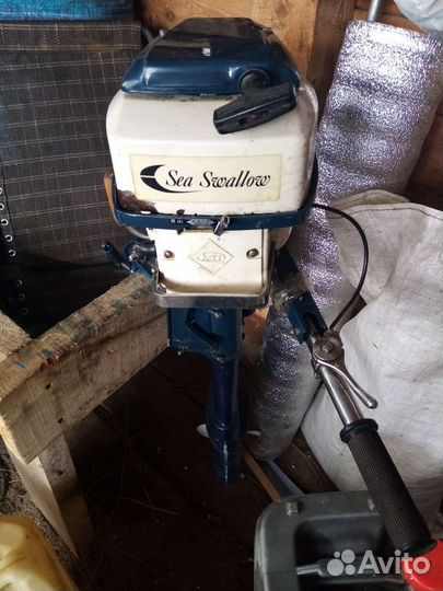 Лодка с мотором