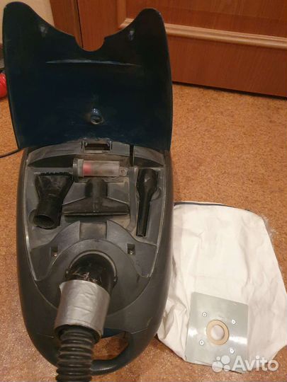 Пылесос LG TurboExtra V-6353TV 1500W