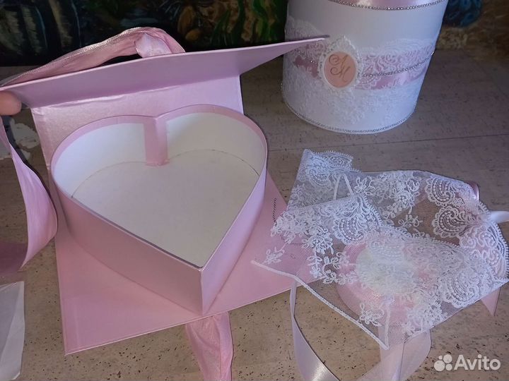 Подарочные коробки