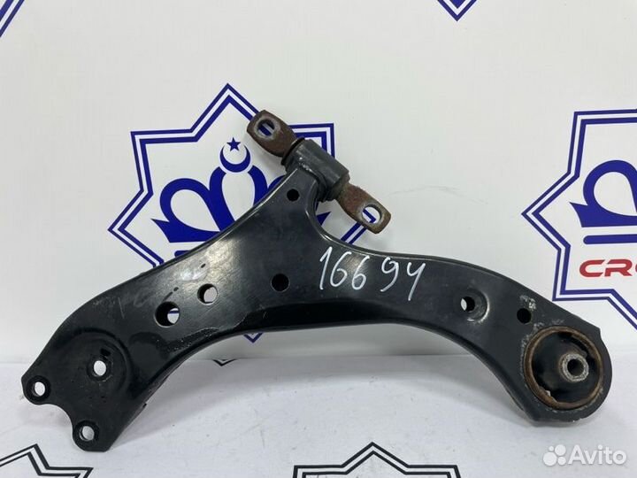 Рычаг подвески передний левый Toyota Camry XV70