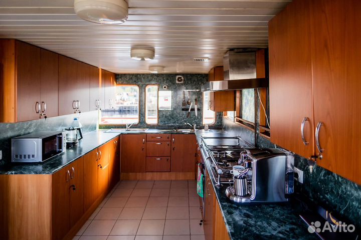 Прогулка по Онежскому озеру на теплоходе