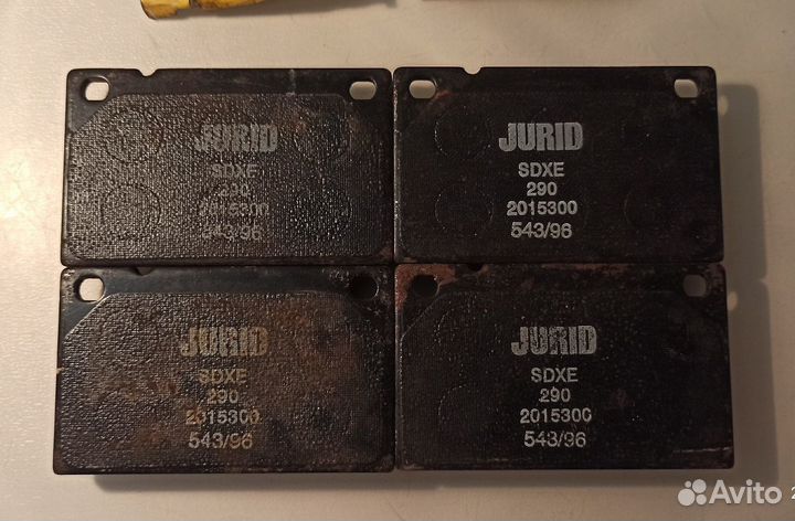 Колодки тормозные передние Jurid для Volovo 242