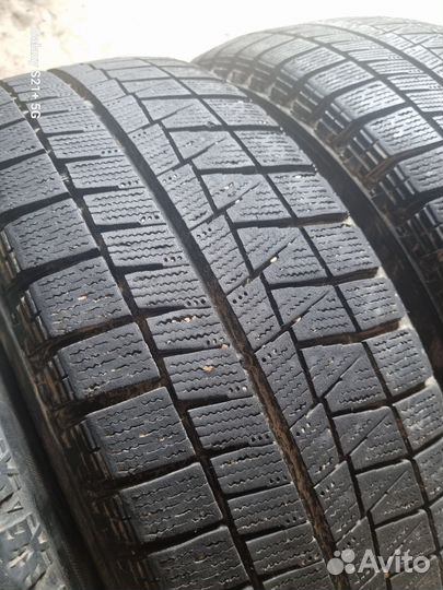 Bridgestone Blizzak Revo GZ 185/60 R14 82S