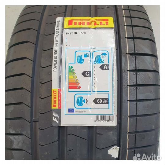 Pirelli P Zero PZ4 275/35 R23 108Y