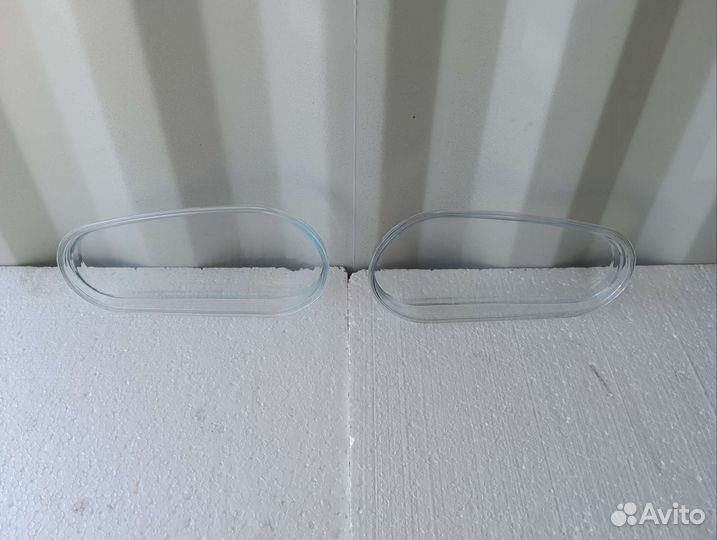 Стекло фары левое / правое Volkswagen Golf 4 97-06