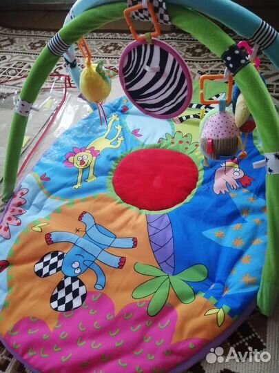 Развивающий коврик детский