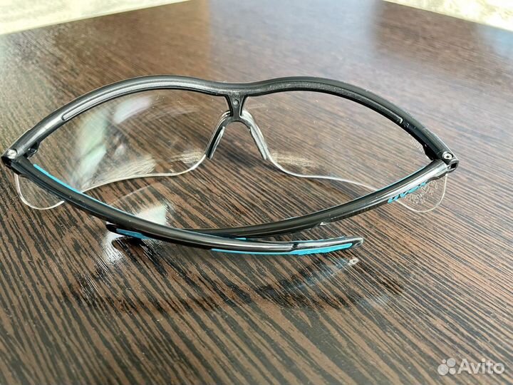 Очки спортивные Uvex