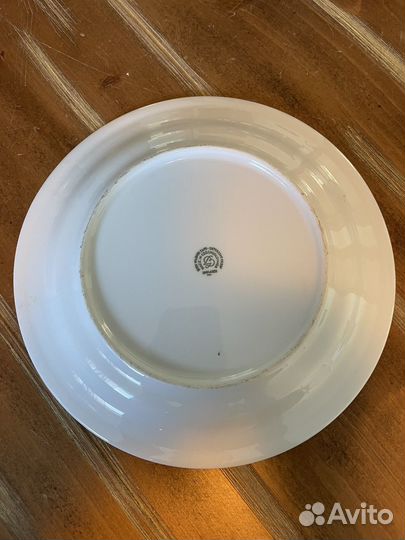 Настенная тарелка