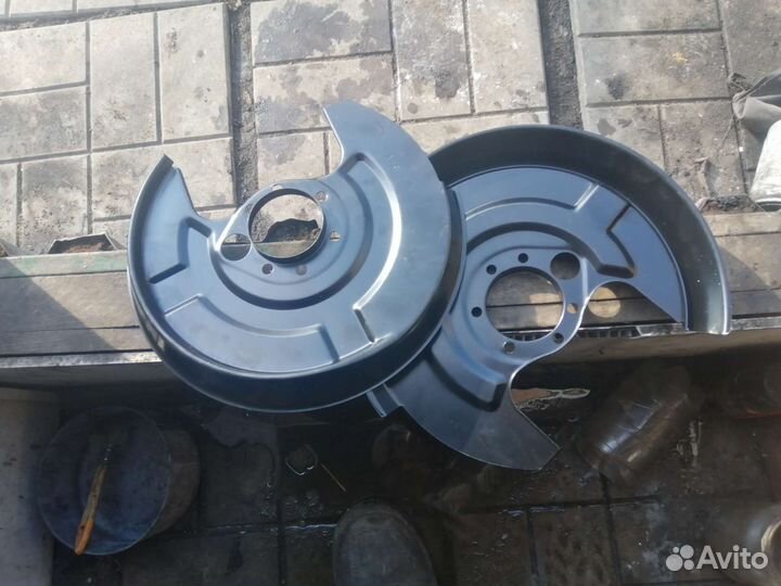 Щитки тормозные ауди а6 с4, 100,80