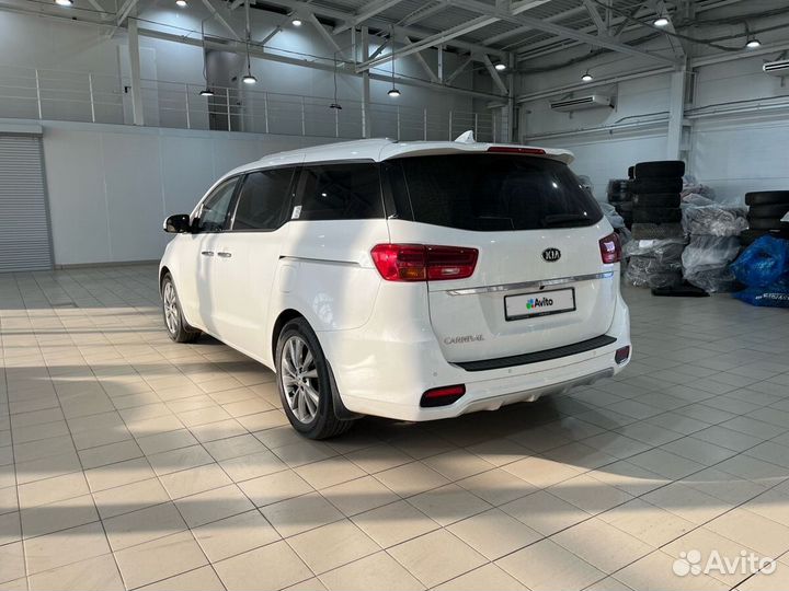 Kia Carnival 2.2 AT, 2019, 104 000 км