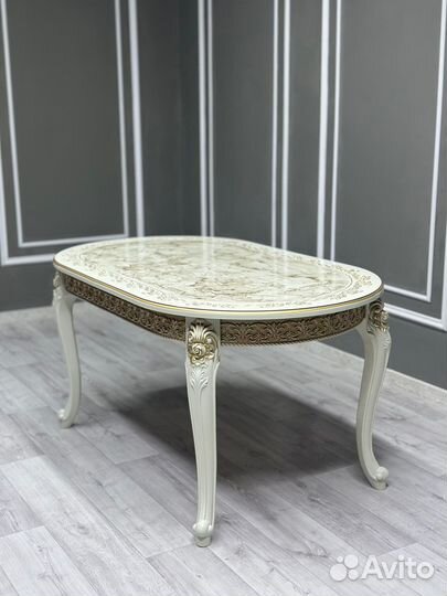 Комплект стол и стулья. Оплата при получении