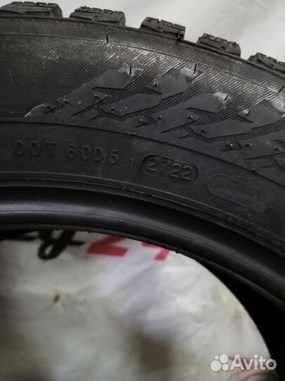 Nokian Tyres Hakkapeliitta 9 215/55 R17 98T